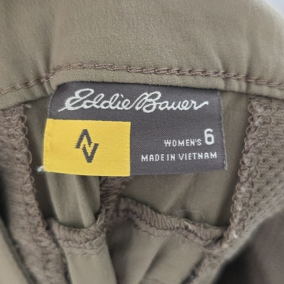 Eddie Bauer Women's Khaki Sprig Horizon Ruched Capris Travex Size 6 - Picture 3 of 4